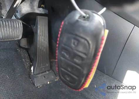 2024 Hyundai Santa Cruz Limited z USA, uszkodzony, nr VIN 5NTJEDDF5RH125492